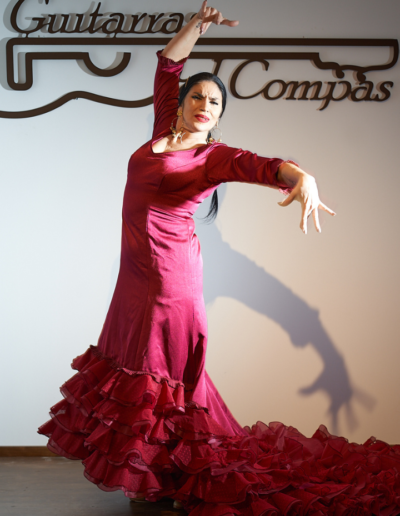 Luisa Chicanoarte de Andalucía en un tablao intimo
