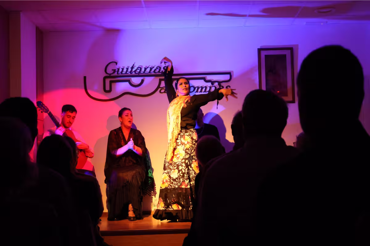 cuadro flamenco con Francis, Rocío y Luisa en el II Ramillete Flamenco